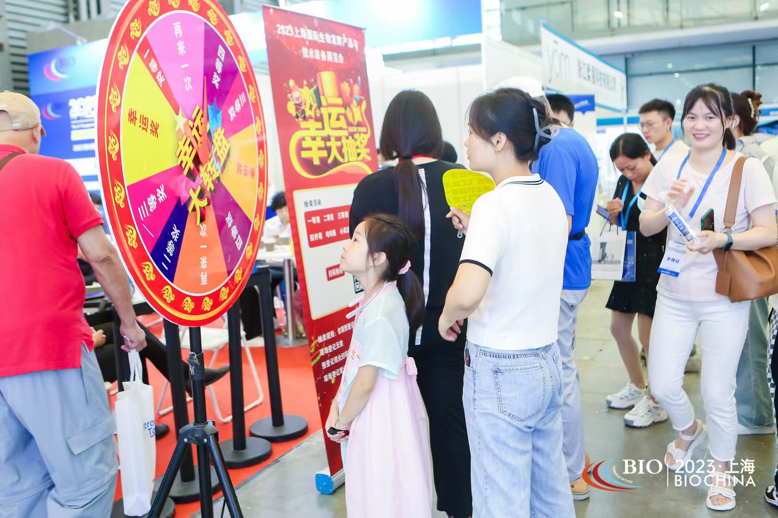 預(yù)報(bào)名客戶(hù)，禮品免費(fèi)送，現(xiàn)場(chǎng)抽獎(jiǎng)活動(dòng)